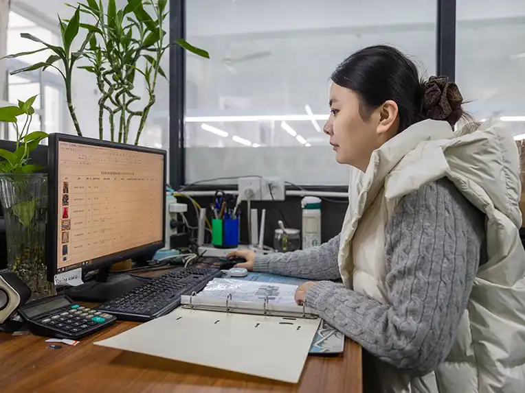 Services Garment Factory Designer 02