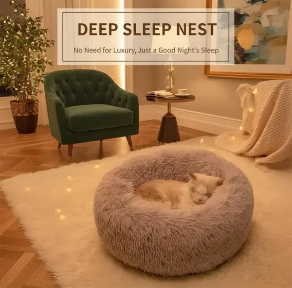 cozy-donut-pet- bed-04 Small dog and cat sharing cozy donut pet bed together