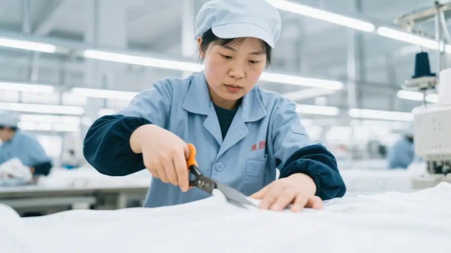 precision cutting for samples